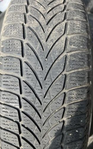 Goodyear UltraGrip Ice 2 235/55 R17