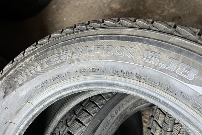 Dunlop Grandtrek SJ8 225/65 R17