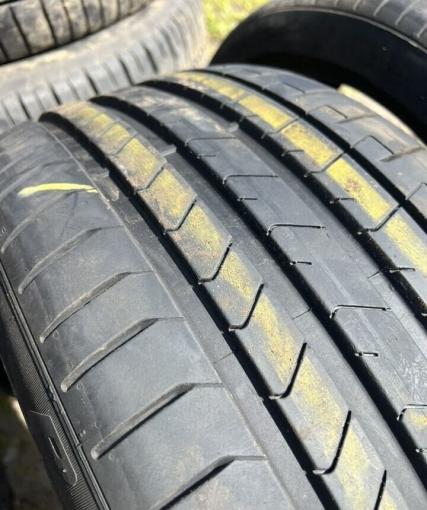 Pirelli P Zero PZ4 235/35 R20