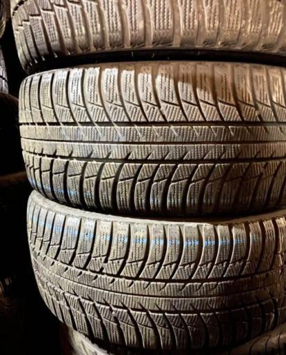 Bridgestone Blizzak LM-001 245/50 R19 H