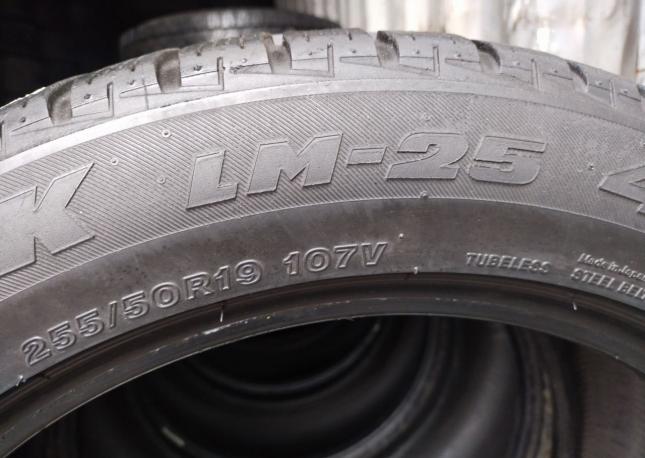 Bridgestone Blizzak LM-25 4x4 255/50 R19 107V