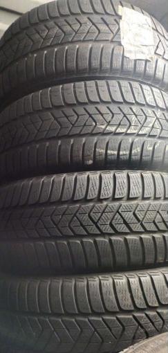 Pirelli Winter Sottozero 3 225/40 R18