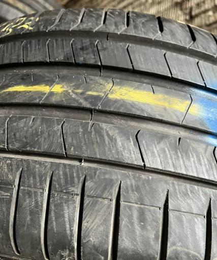 Pirelli P Zero PZ4 255/35 R19