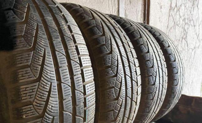 Pirelli Winter Sottozero II 245/40 R18