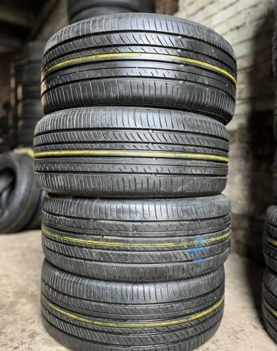 Yokohama Advan dB V552 225/50 R17