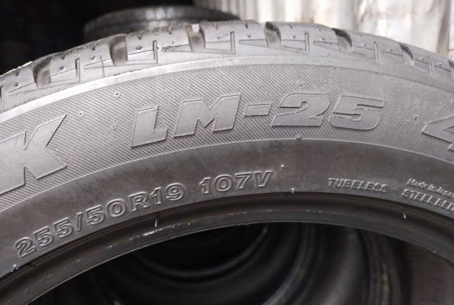 Bridgestone Blizzak LM-25 4x4 255/50 R19 107V