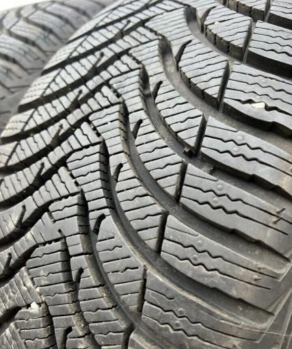 Michelin Alpin 4 215/55 R17