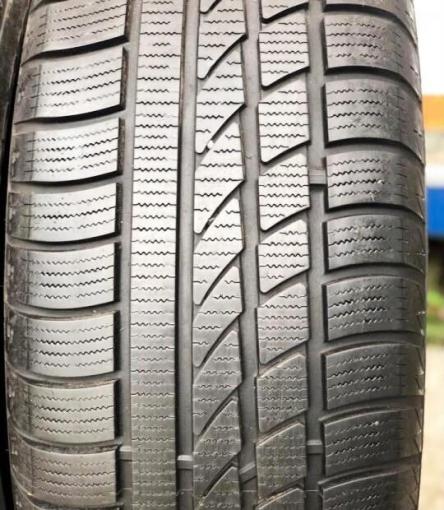Hankook IceBear W300 275/55 R17