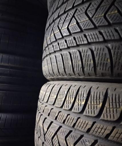 Pirelli Scorpion Winter 275/45 R21 V