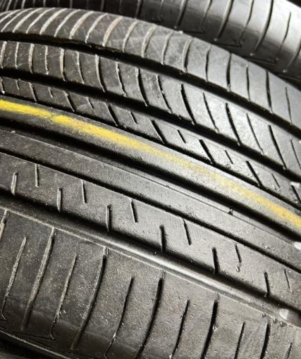 Yokohama Advan dB V552 225/50 R17