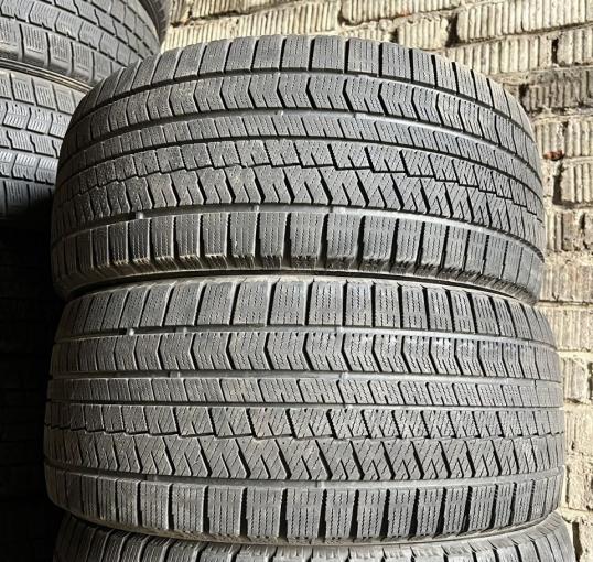 Bridgestone Blizzak VRX2 245/45 R17