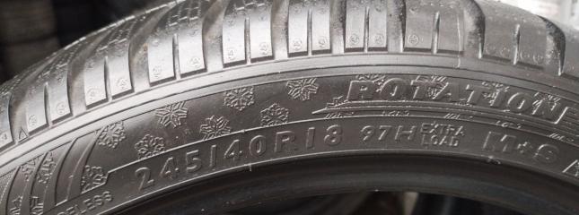 Dunlop SP Winter Sport 4D 245/40 R18
