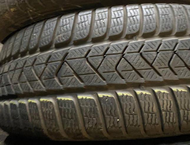 Pirelli Winter Sottozero 3 235/55 R17 V