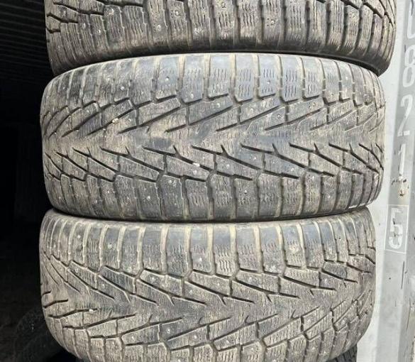 Nokian Tyres Hakkapeliitta 7 275/50 R20