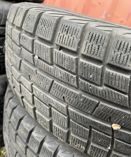 Yokohama Ice Guard IG30 215/60 R16