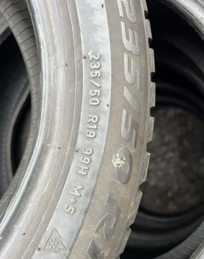 Pirelli Winter Sottozero 3 235/50 R19