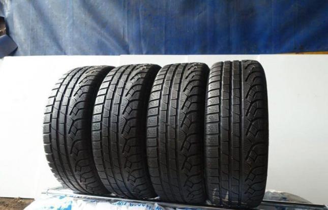 Pirelli Winter Sottozero 210 195/60 R16