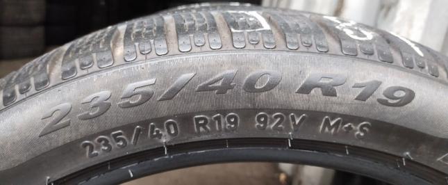 Pirelli Winter Sottozero 240 Serie II 235/40 R19