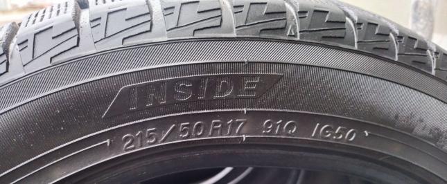 Yokohama Ice Guard IG50+ 215/50 R17