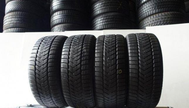 Pirelli Winter Sottozero 3 215/55 R17