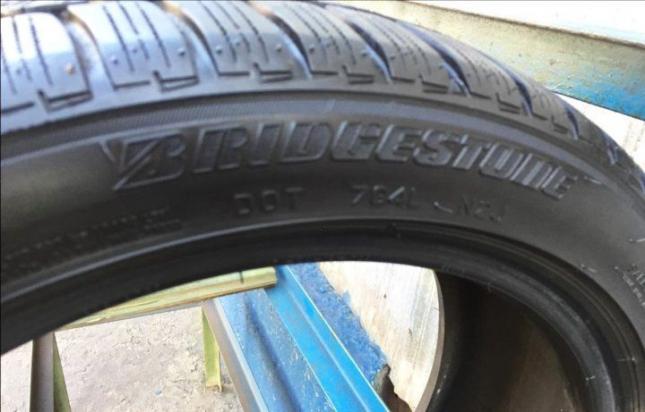 Bridgestone Blizzak LM-25 235/60 R17