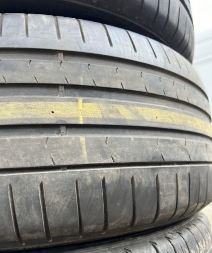 Pirelli P Zero PZ4 245/40 R19