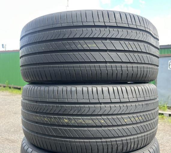 Kumho Majesty 9 Solus TA91 245/40 R18