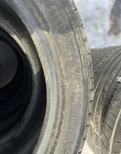 Yokohama Advan dB V551V 235/45 R18