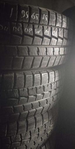 Dunlop SP Winter Maxx WM01 195/65 R15