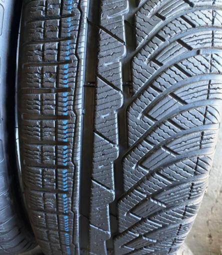 Michelin Pilot Alpin 4 225/45 R18