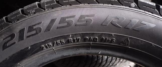 Pirelli Ice Asimmetrico 215/55 R17