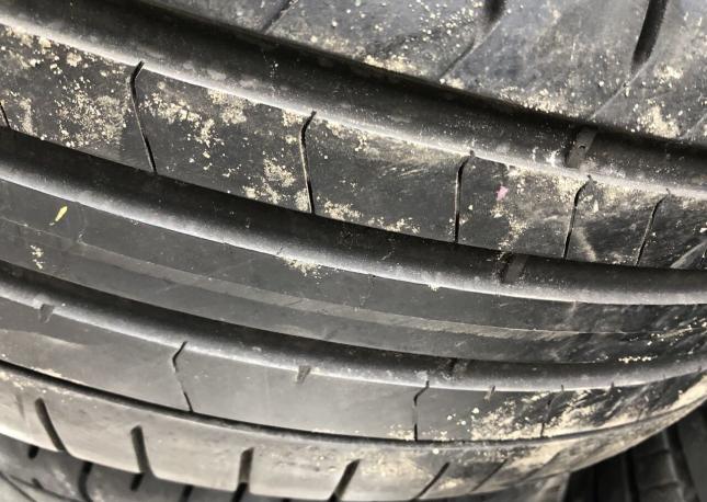 Pirelli P Zero PZ4 245/45 R20