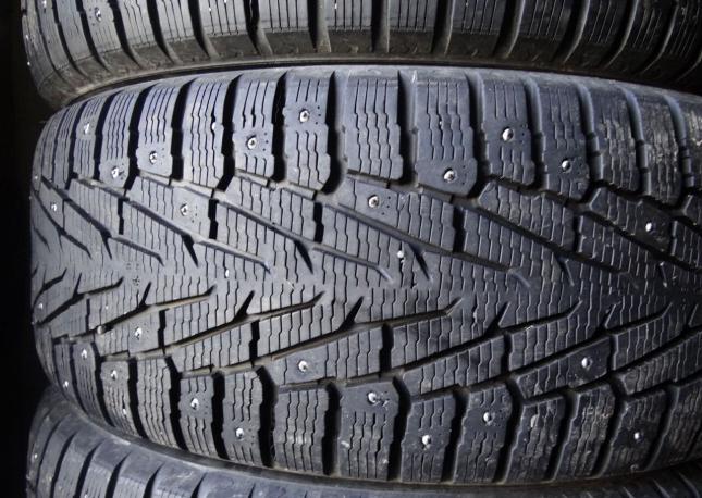 Nokian Tyres Hakkapeliitta 7 225/60 R17