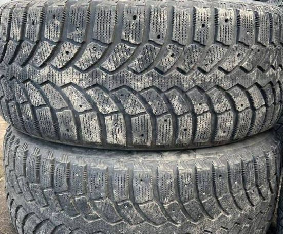 Bridgestone Blizzak Spike-01 255/50 R19