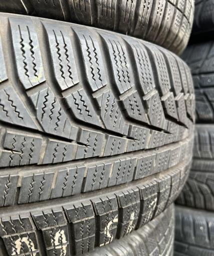 Hankook Winter I&#39;Cept Evo2 W320 215/60 R17 H
