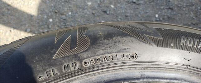 Bridgestone Blizzak DM-V3 235/55 R20