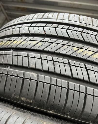 Kumho Majesty 9 Solus TA91 245/45 R19 п╦ 275/40 R19