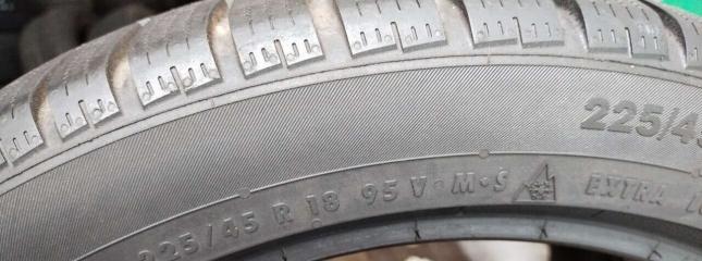 Continental ContiWinterContact TS830 P SSR 225/45 R18