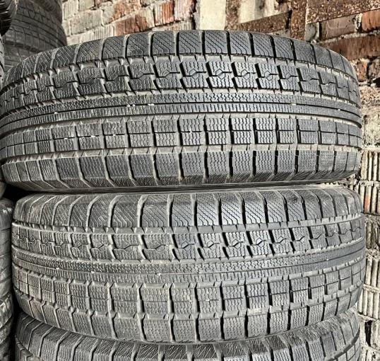 Toyo Winter Tranpath MK4a 225/65 R17