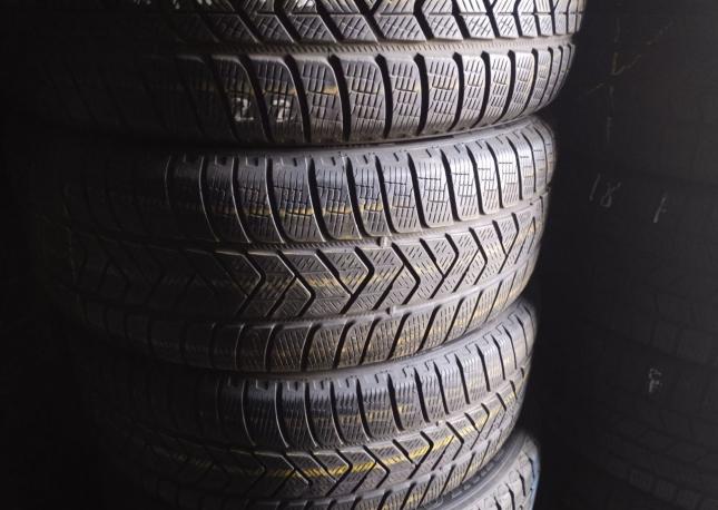 Pirelli Scorpion Winter 235/50 R20 V