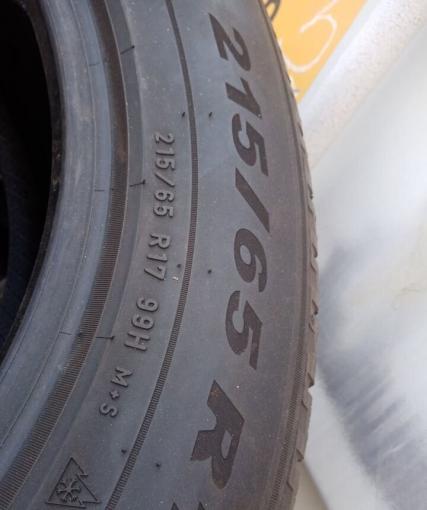 Pirelli Scorpion Winter 215/65 R17