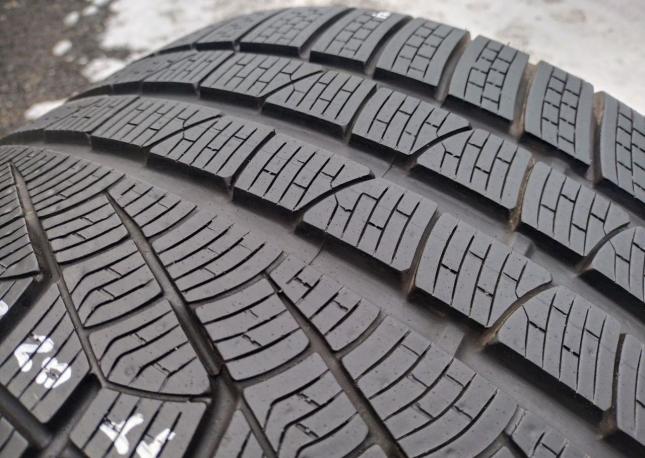 Pirelli Winter Sottozero 240 Serie II 295/30 R19