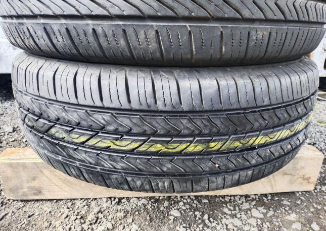 Toyo Extensa A/S 215/65 R16