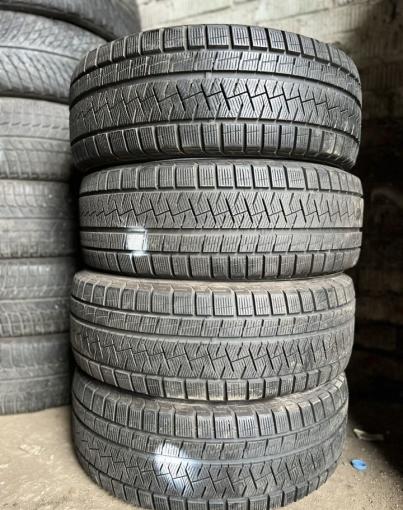 Pirelli Ice Asimmetrico 215/55 R17