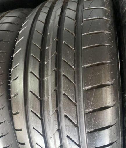 Goodyear EfficientGrip 245/60 R18