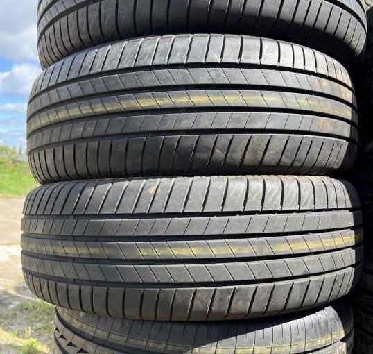 Bridgestone Turanza T005 235/65 R17