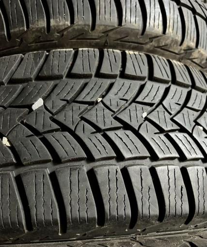 Esa-Tecar Super Grip 9 HP 205/60 R16