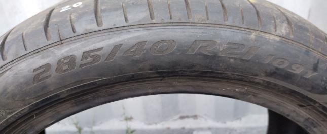 Pirelli P Zero PZ4 285/40 R21 Y