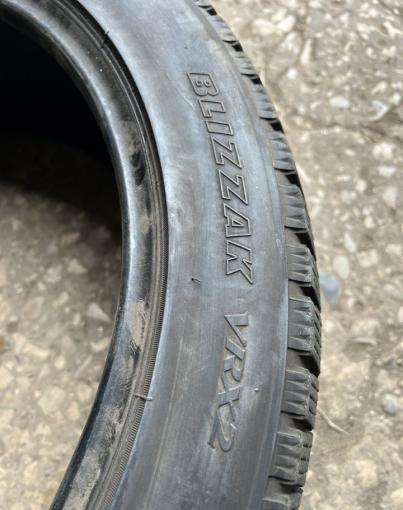 Bridgestone Blizzak VRX2 245/45 R19