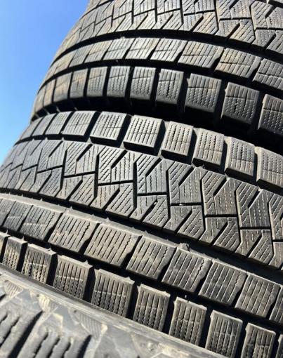 Pirelli Ice Asimmetrico 215/45 R17